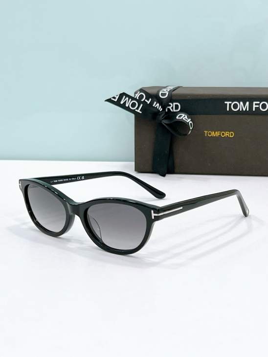 Picture of Tom Ford Sunglasses _SKUfw77796505fw
